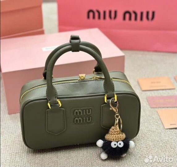 Сумка Miu Miu Arcidie leather багет кросс боди