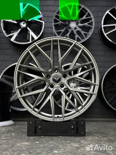 Литые диски R20 на Toyota Lexus