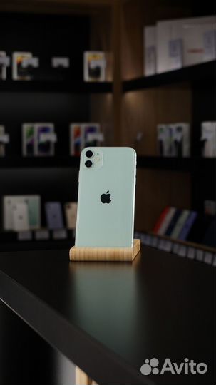 iPhone 11, 64 ГБ