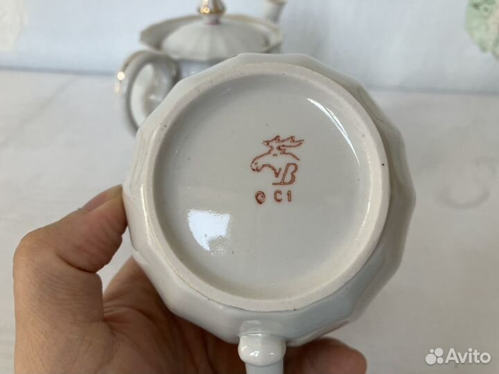 Заварочный чайник с молочником