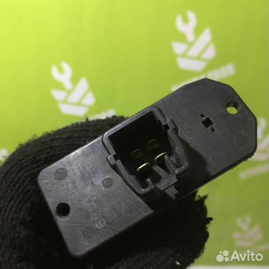 Резистор отопителя Тойота Карина Е