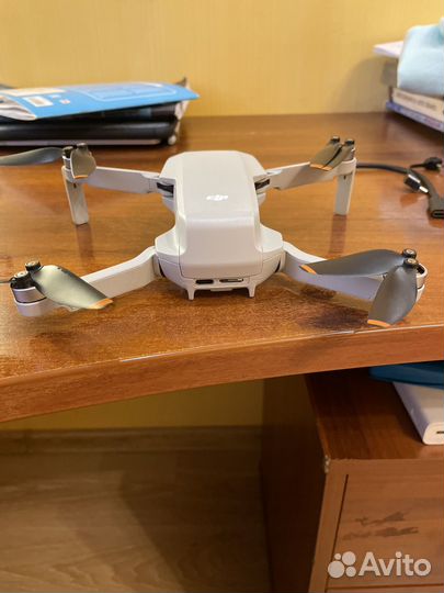 Квадрокоптер dji mini se fly more combo