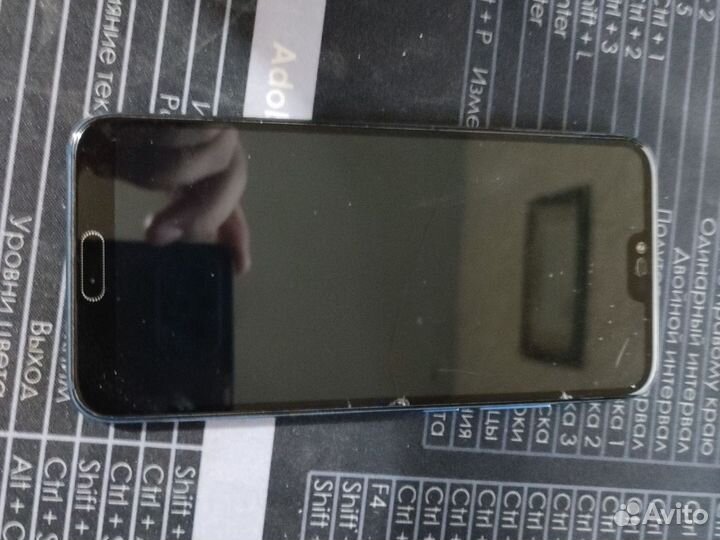HONOR 10, 4/64 ГБ