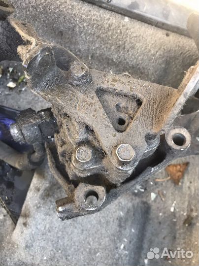 Насос гур на Mazda Millenia 2.0л/V