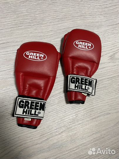 Боксерские перчатки