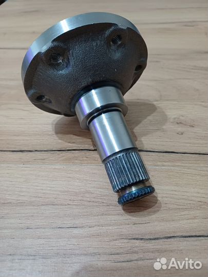 Фланец кпп 02A409355A VW.гольф 3 пассат Б3-Б4