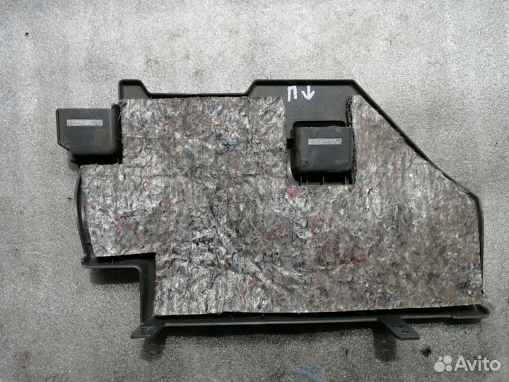 Накладка торпеды над ногами пассажира Almera B10