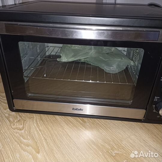 Мини-печь BBK OE5562MC –