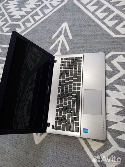 Ноутбук Asus