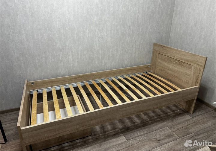 Кровать IKEA 90 200