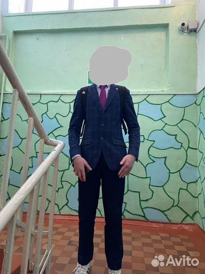 Школьный костюм