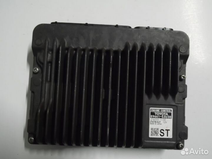 Блок управления двигателем эбу Лексус ис IS 200T