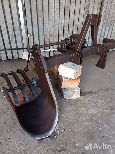 Скоба для выкопки саженцев, для питомника