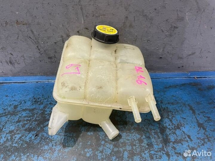 Бачок расширительный Mazda 3 BL