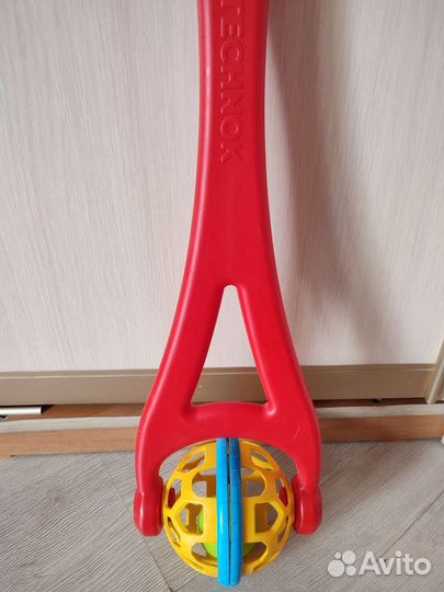 Каталка детская с ручкой и шаром