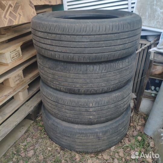 Yokohama Advan Sport V102 225/65 R17 V