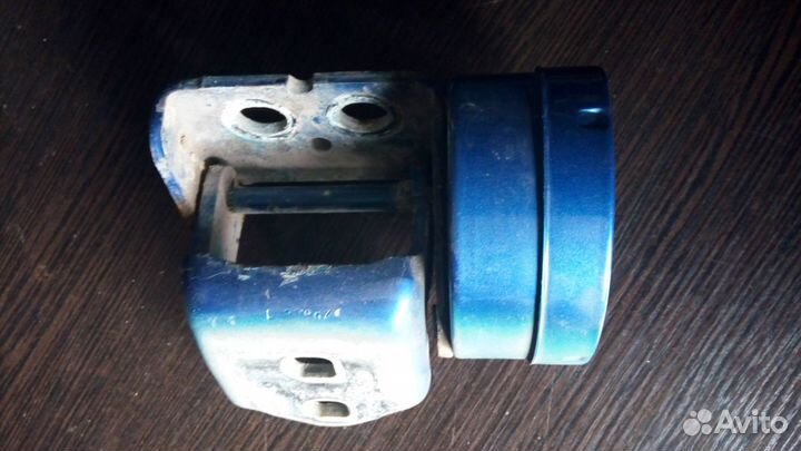 Петли на двери нижние Рено Меган 2 правые