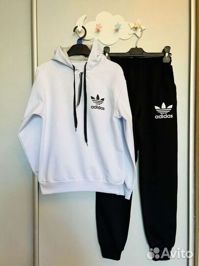Спортивный костюм adidas для мальчика