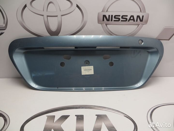 Накладка крышки багажника Mitsubishi Lancer 9