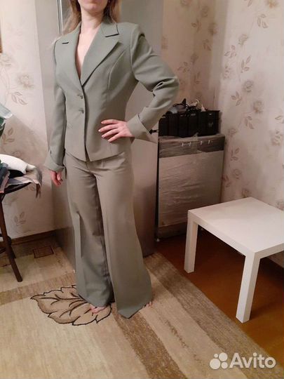 Костюм брючный