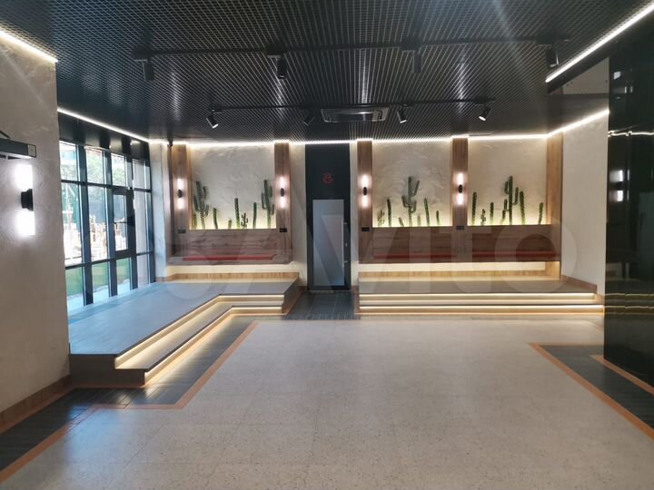 2-к. квартира, 60 м², 4/18 эт.