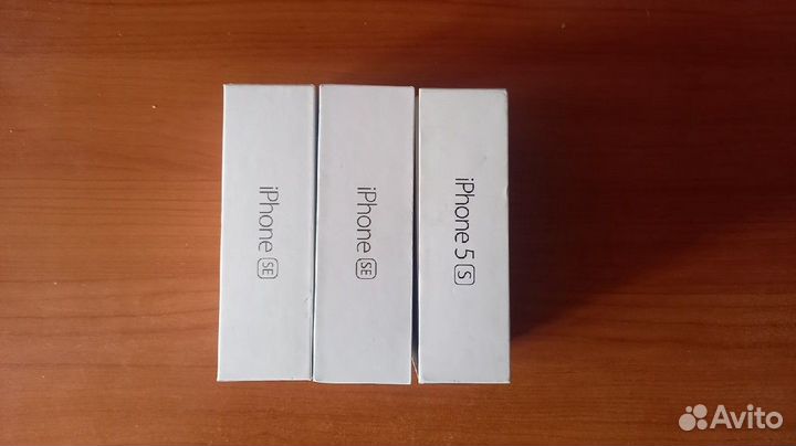 Коробки от iPhone и airpods