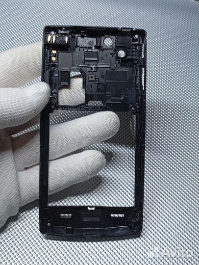 Sony Ericsson Xperia Arc S. ST18i. Средняя часть