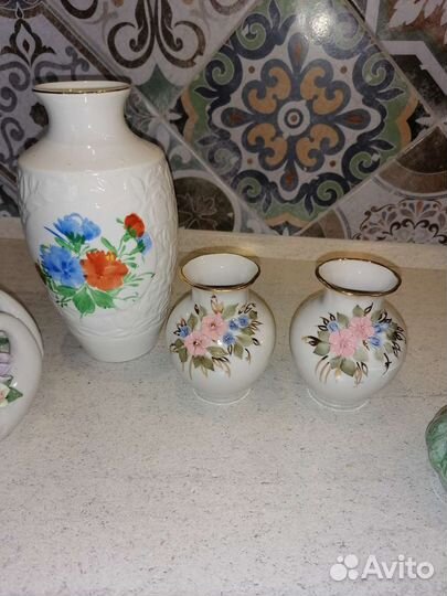 Фарфоровые вазы