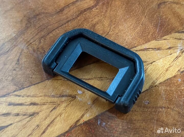 Наглазник Canon 600D оригинал как новый