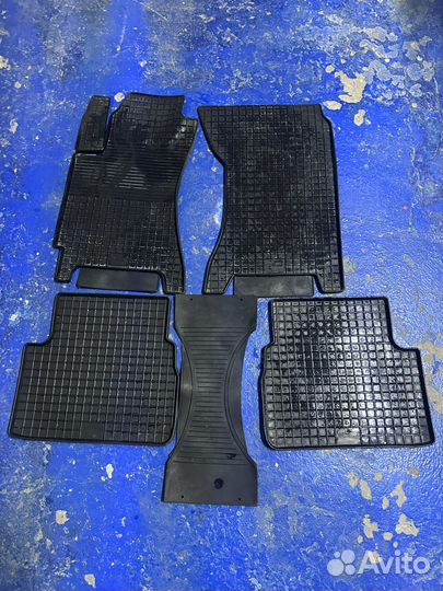 Комплект ковров в салон Subaru forester SG лев