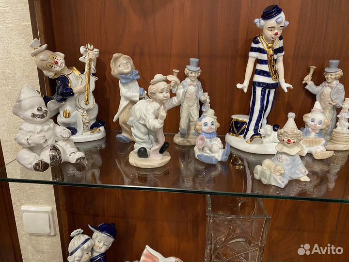 Статуэтки клоунов