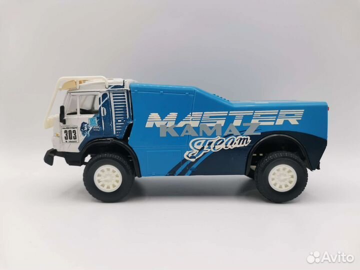 Модель автомобиля Kamaz Rally Master 1:43 Элекон