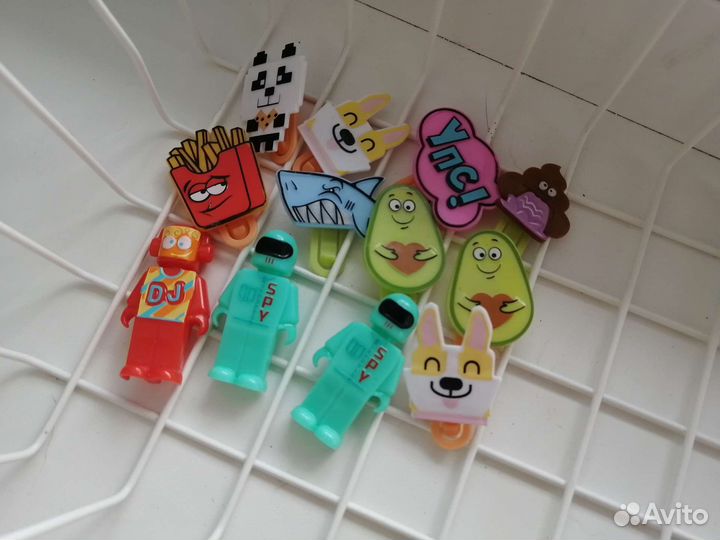 Скрепыши, стиратели, троли и многое другое