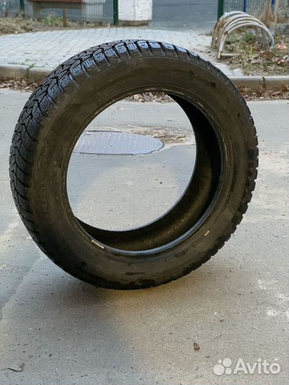 Bridgestone Blizzak Spike-02 SUV 235/55 R18