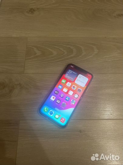 iPhone Xr, 64 ГБ