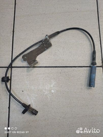 Датчик abs передний Bmw 5-Series E39