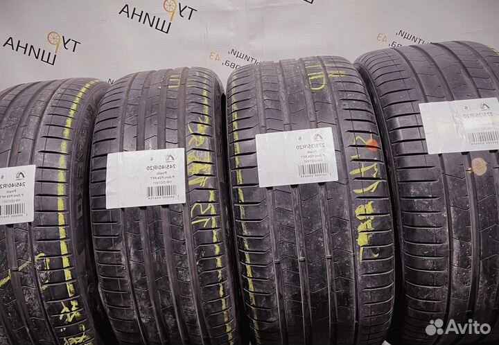 Pirelli P Zero PZ4 245/40 R20 94Y