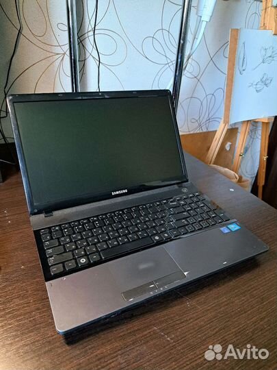 Ноутбук samsung np300e5x