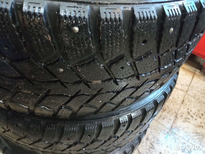 Kumho I'Zen Wis KW19 235/55 R17 103T