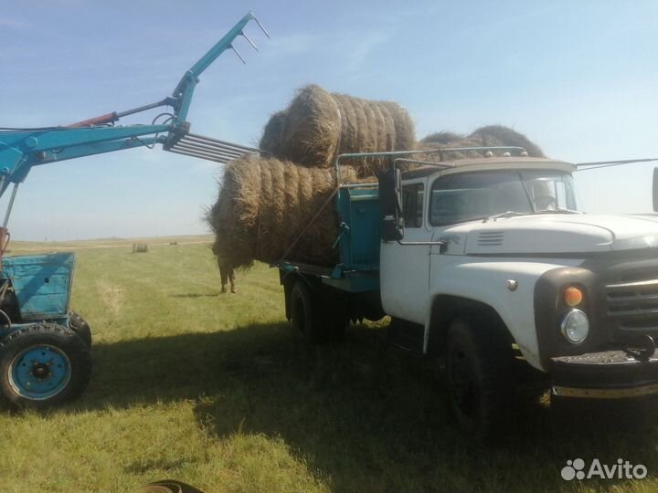 Сено в тюках