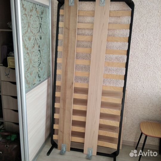 Кровать односпальная