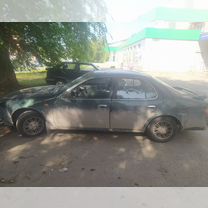 Nissan Bluebird 2.0 MT, 1996, битый, 310 000 км, с пробегом, цена 150 000 руб.