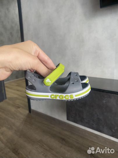 Сандалии crocs детские