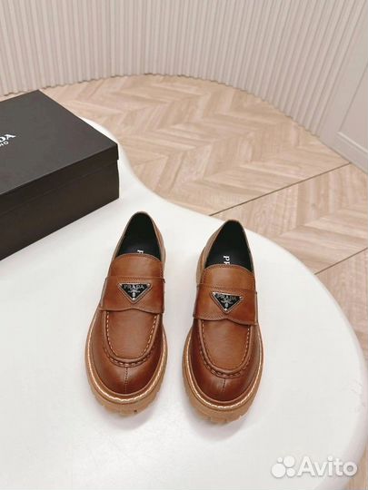 Женские Лоферы Prada