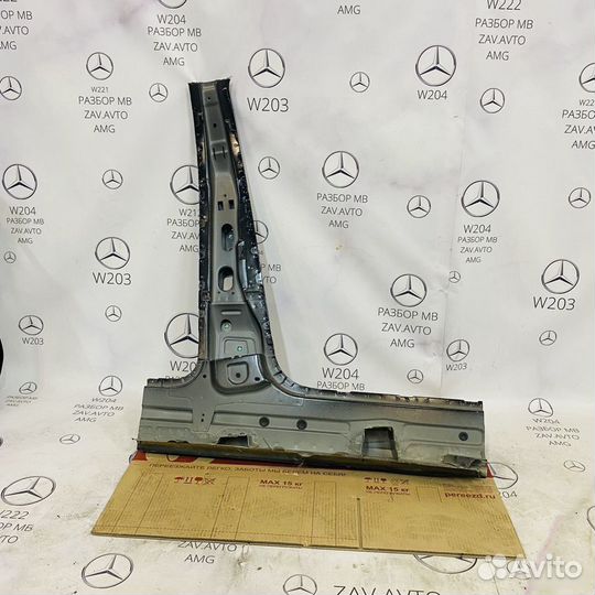 Левая стойка кузова центр Mercedes W204