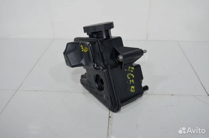 Бачок гидроусилителя Mercedes-Benz R-Class W251