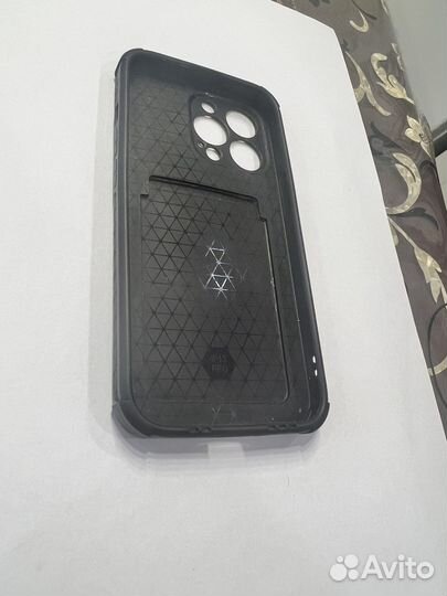 Чехол на iPhone 13 pro