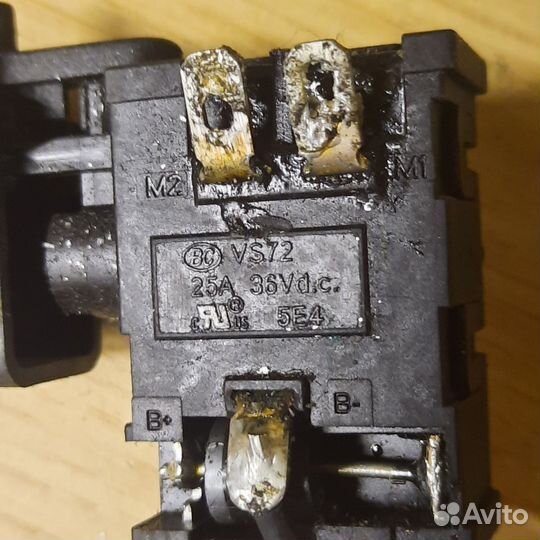 Кнопка для шуруповерта AEG BS18G4