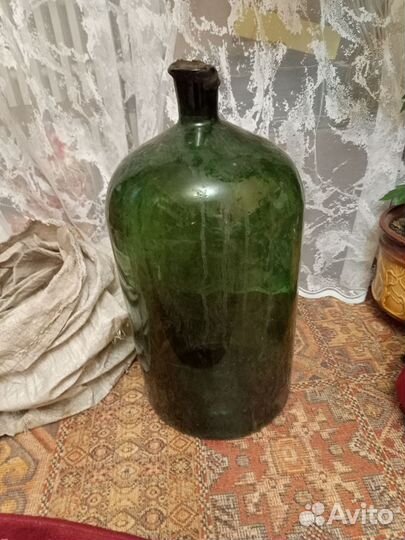 Старинная бутыль, зелёного стекла 20л