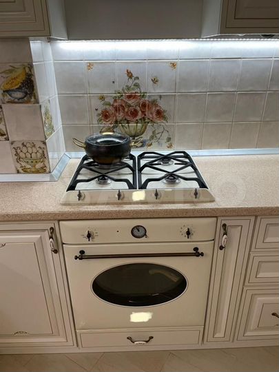 3-к. квартира, 90,5 м², 2/4 эт.